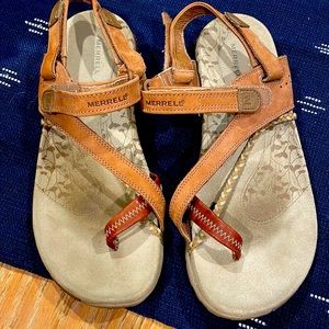 Merrill sandals